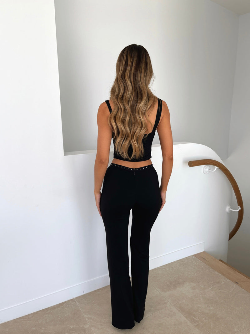CARRIE TOP BLACK Crop Top Outcast 