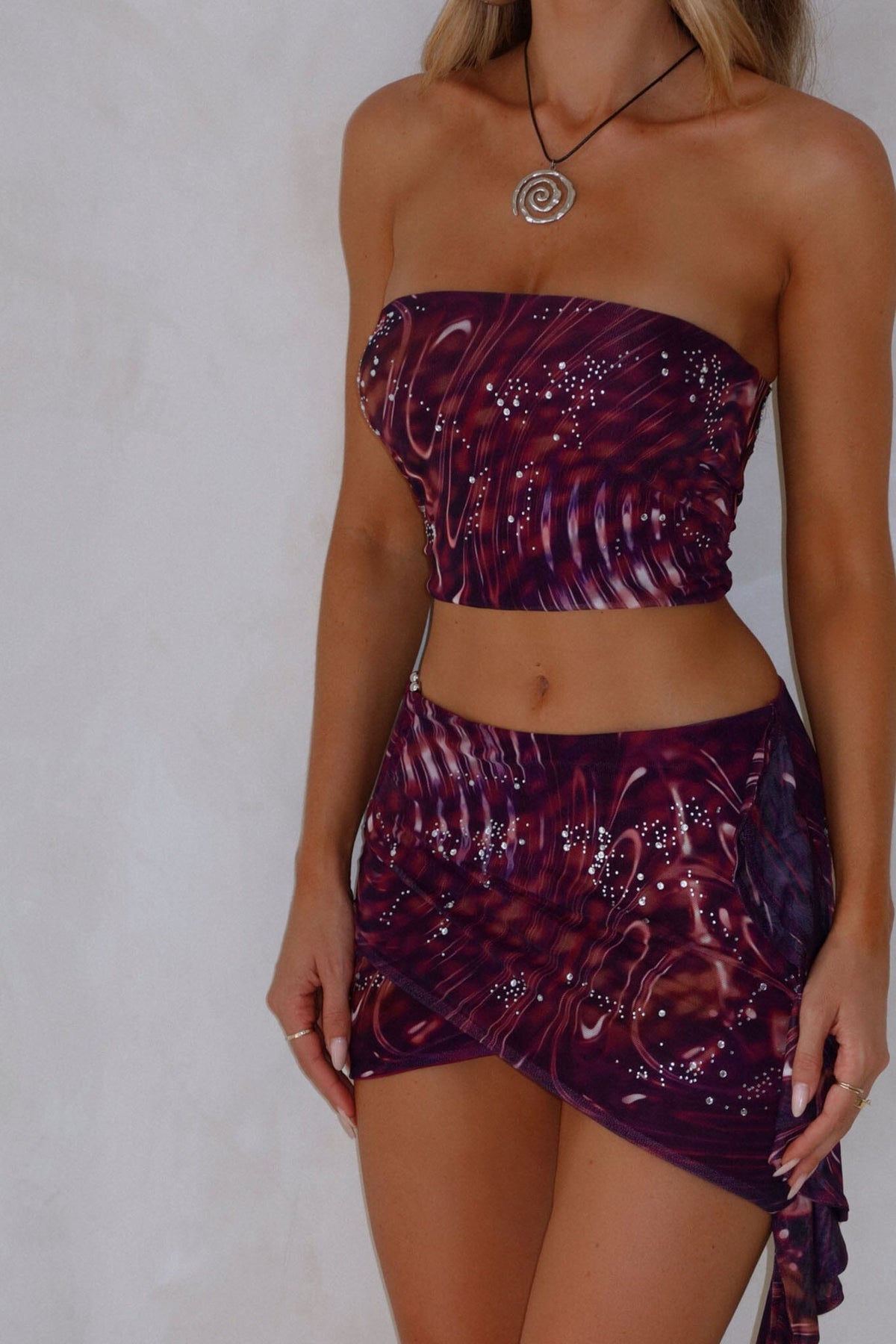 EDENBOOBTUBECOSMICCHROME_KAMAL