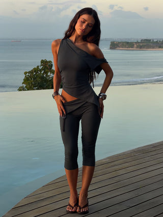 JULIETT CAPRI PANTS DARK GREY Pants 