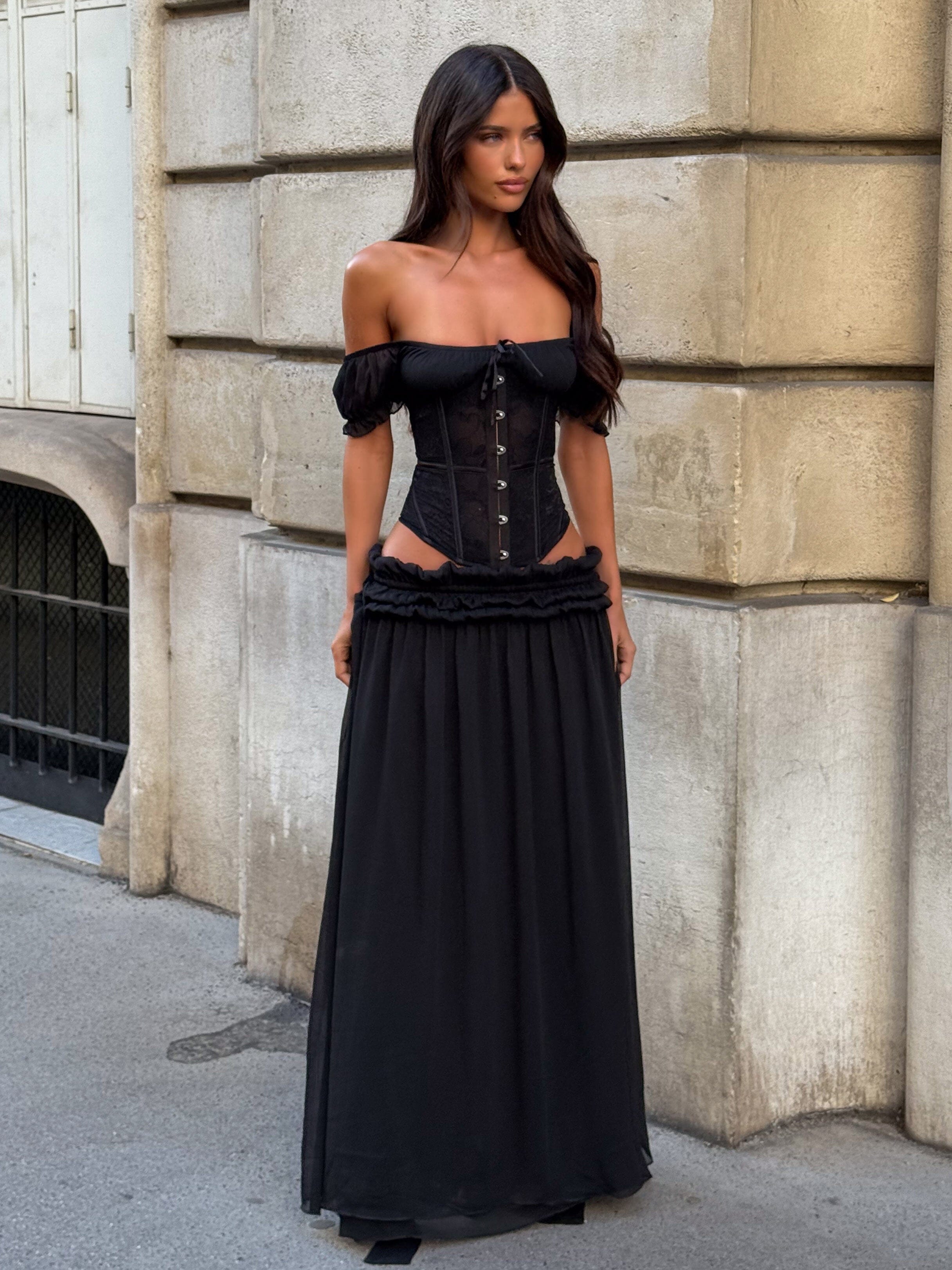 Lubela Maxi Skirt Black | Outcast