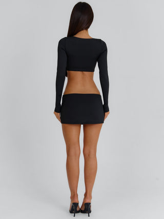 LURE LONG SLEEVE TOP BLACK Crop Top 