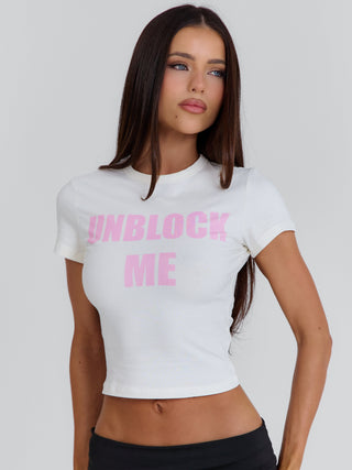 UNBLOCK ME BABY TEE WHITE Crop Top 